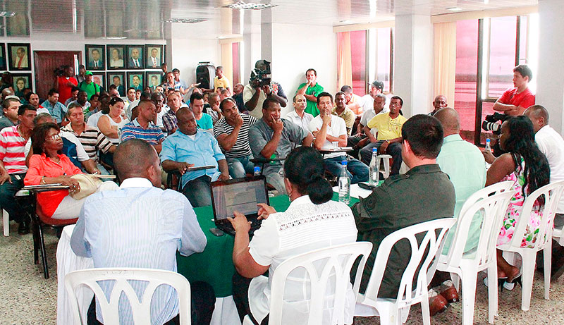 Transportadores públicos abortan cese de actividades en Buenaventura