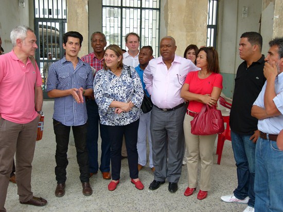 La Ministra de Cultura estuvo en la ciudad para mirar avances de la Escuela de Artes y Oficios del Pacífico
