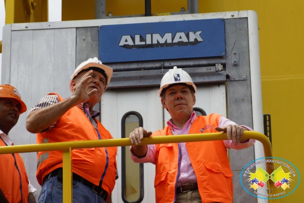 Sociedad Portuaria entregó obras de infraestructura,  dragado y grúas pórtico con presencia del Presidente Juan Manuel Santos