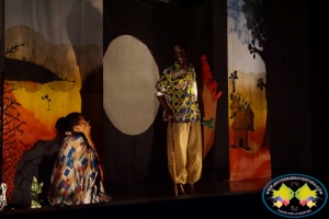 Se realizó con éxito la obra de teatro Griots, Cuentos Africanos 
