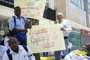 Trabajadores por contrato de EPSA protestan por tercerización laboral