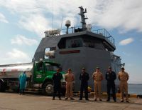 Buque de la Armada Nacional llegó a Tumaco con las primeras ayudas humanitarias transportadas  desde Ecuador