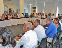 Ante la emergencia que enfrenta Buenaventura por el suministro del agua, la Gobernación del Valle apoyará con cinco carrotanques