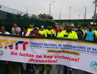 Trabajadores sindicalizados de TCBUEN protestan por el no acuerdo en pliego de peticiones