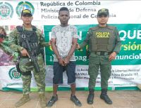 En operaciones conjuntas entre el GAULA de la Policía Nacional y de La Armada, fueron capturados alias 'Trenzas' y alias 'Moro'