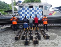 Dos extranjeros y un colombiano fueron capturados por la Armada Nacional cuando transportaban cocaína y marihuana