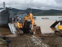 La Armada Nacional transportó más de 70 toneladas de ayudas humanitarias a Bahía Solano