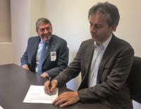 Minambiente y Cenipalma firman contrato de recursos genéticos para el desarrollo competitivo de la palma de aceite en Colombia