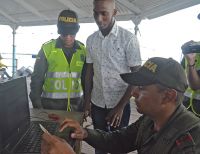 Policía implementó dispositivo de verificación de antecedentes a personas Appolo